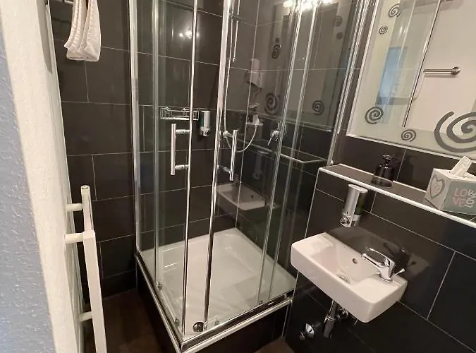 Siebenschlaefer Hof בית הארחה Strassbessenbach